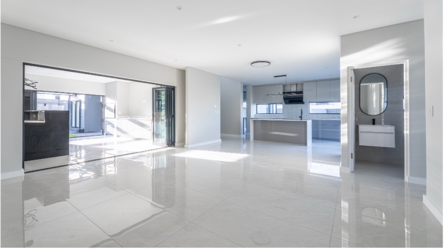 4 Bedroom Property for Sale in Sandown Western Cape